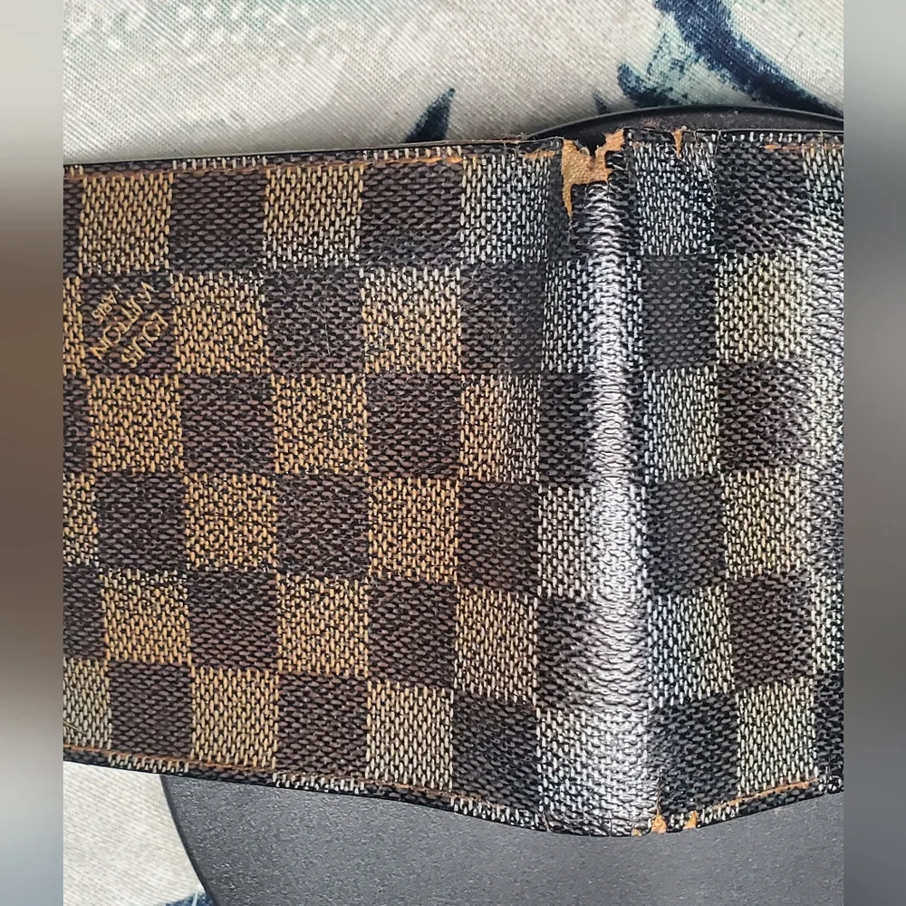 Vintage Vouis Vuitton Wallet